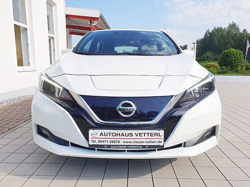 Nissan Leaf 40 kWh Acenta Winter-Paket