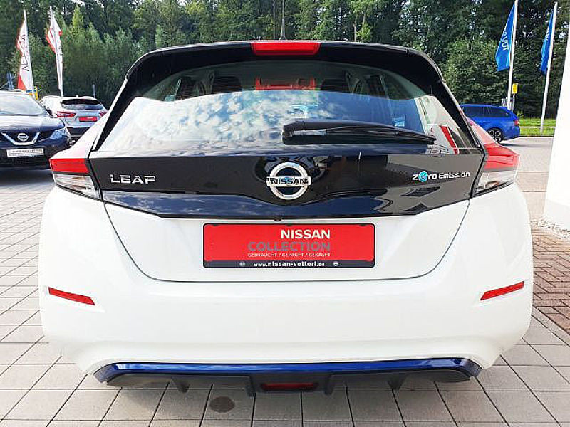 Nissan Leaf 40 kWh Acenta Winter-Paket